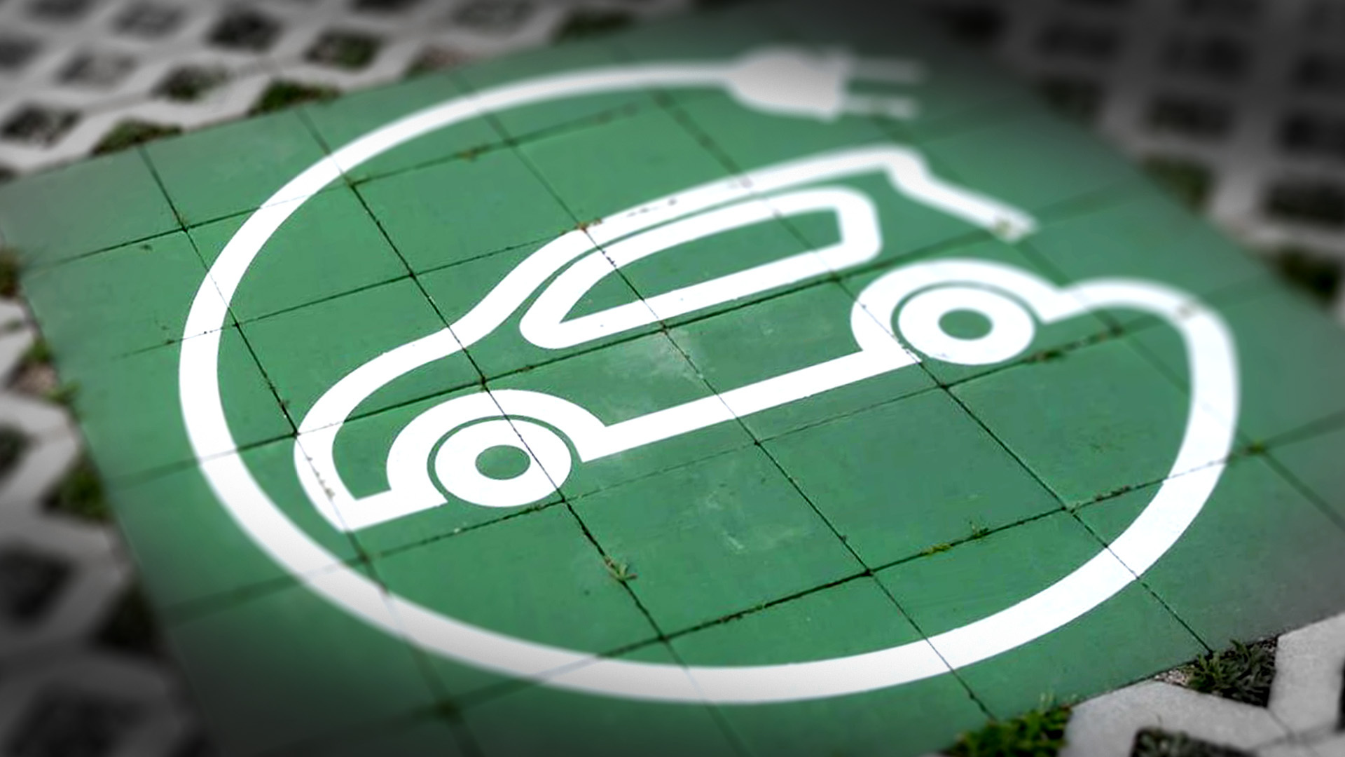 Why Are UK Car Dealers Calling for a Lighter ZEV Mandate? – What the New Review Means
