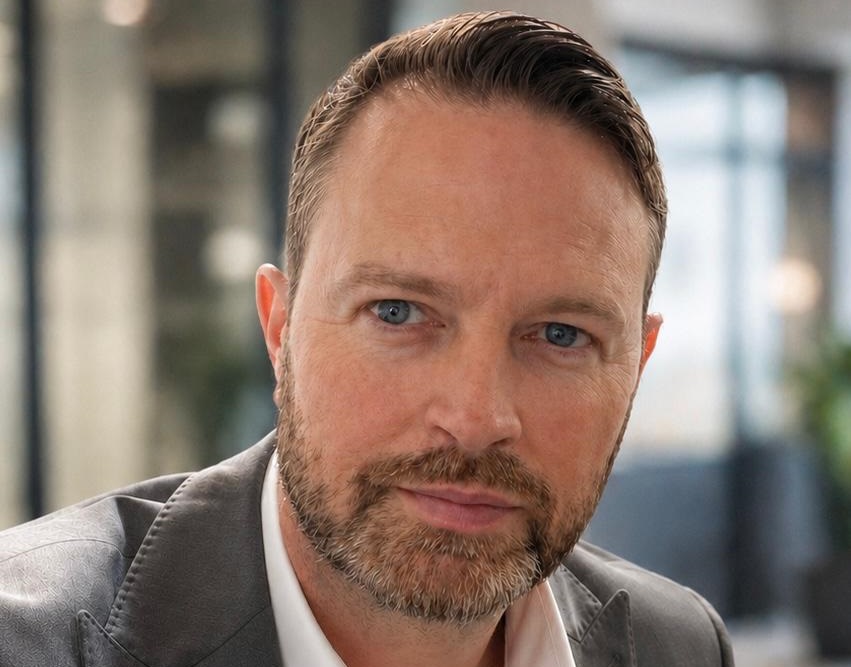 Renault Group UK aftersales director Paul Anderson at a dealership