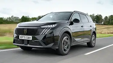 Peugeot 5008 interior rear seats folded flat