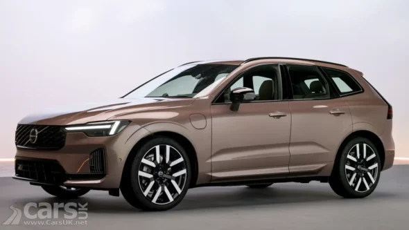 front view of the updated 2027 Volvo XC60 with refreshed styling